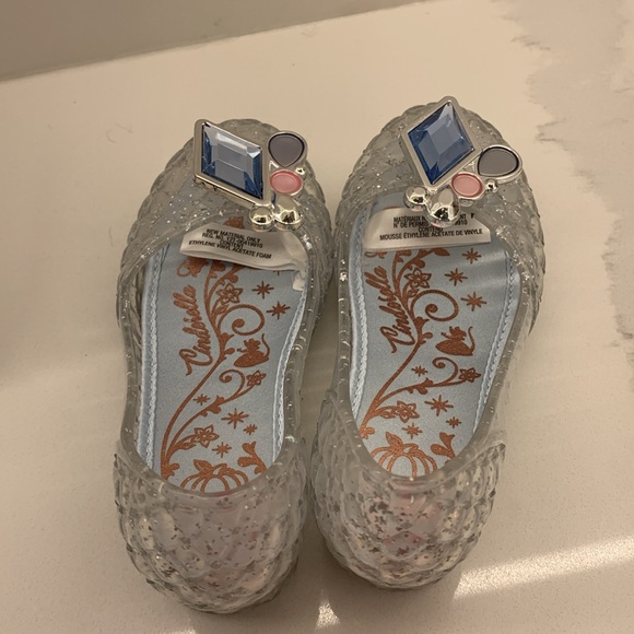 Cinderella shoes with light inside hill sz 6-7 - Picture 3 of 7